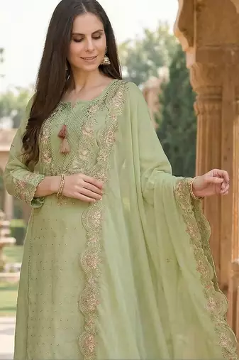 Women Floral Embroidered Regular Thread Work Pure Cotton Kurta with Trousers & With Dupatta
