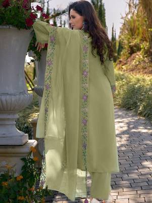Women Floral Embroidered Regular Thread Work Pure Cotton Kurta with Trousers & With Dupatta 5