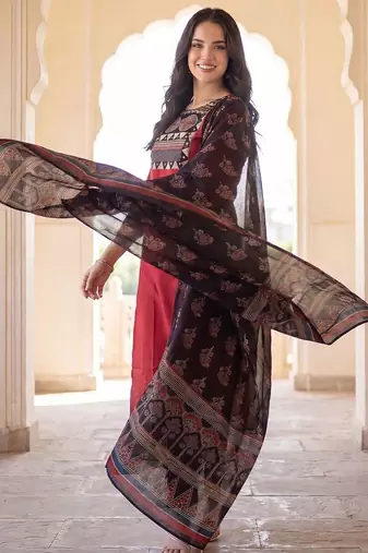 Women Ethnic Motifs Embroidered Regular Mirror Work Pure Cotton Kurta with Trousers & With Dupatta