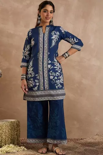Floral Printed Mandarin Collar Mirror Work Straight Kurta With Palazzos