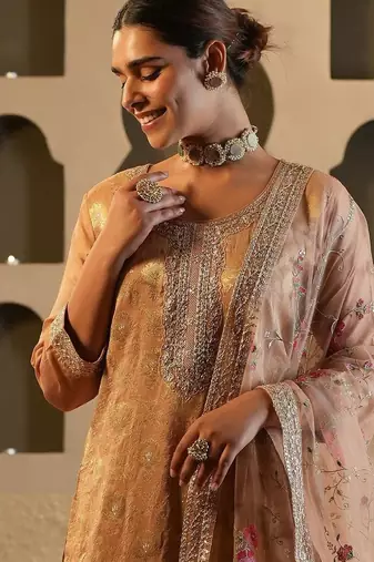 Ethnic Motifs Woven Design Zari Round Neck Straight Kurta & Trousers With Dupatta