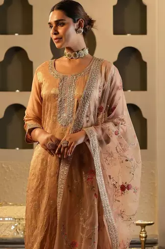Ethnic Motifs Woven Design Zari Round Neck Straight Kurta & Trousers With Dupatta