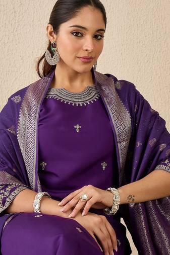 Women Ethnic Motifs Printed Kurta with Trousers & Dupatta
