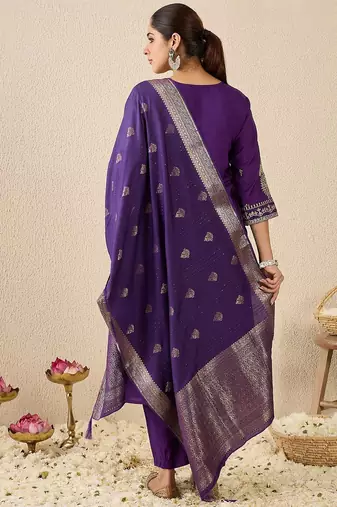 Women Ethnic Motifs Printed Kurta with Trousers & Dupatta