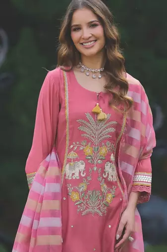 Women Animal Embroidered Regular Sequinned Kurta with Trousers & With Dupatta