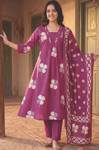 Women Floral Printed Regular Mirror Work Pure Cotton Kurta with Trousers & With Dupatta