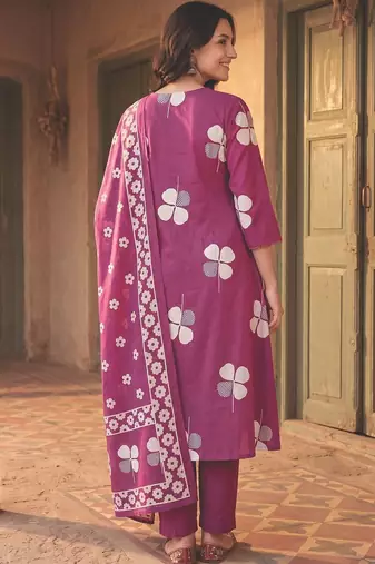Women Floral Printed Regular Mirror Work Pure Cotton Kurta with Trousers & With Dupatta