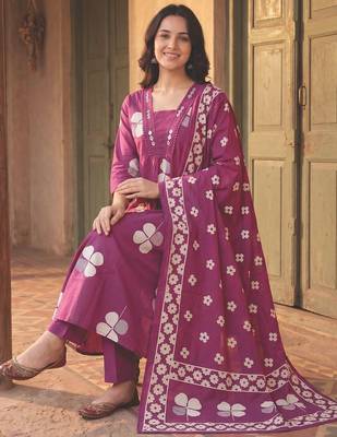 Women Floral Printed Regular Mirror Work Pure Cotton Kurta with Trousers & With Dupatta 5