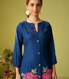 Women Floral Embroidered Kurta with Trousers
