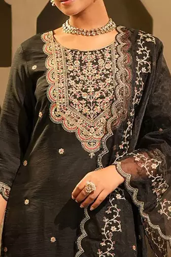 Ethnic Motifs Embroidered Kurta With Trousers & Dupatta