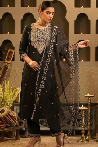 Ethnic Motifs Embroidered Kurta With Trousers & Dupatta