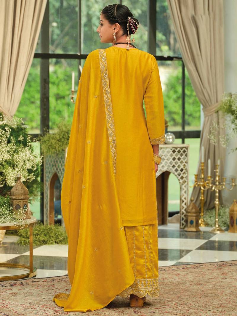 Ethnic Motifs Embroidered Round Neck Straight Kurta With Trousers & Dupatta