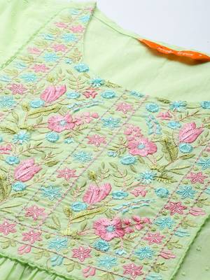 Floral Embroidered Panelled Thread Work Pure Cotton Kurta with Trousers & Dupatta 2