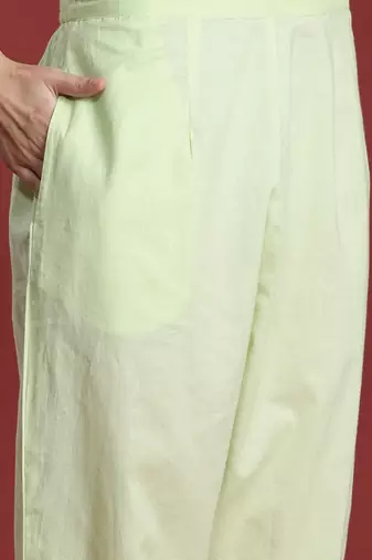 Floral Embroidered Panelled Thread Work Pure Cotton Kurta with Trousers & Dupatta
