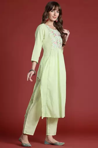 Floral Embroidered Panelled Thread Work Pure Cotton Kurta with Trousers & Dupatta