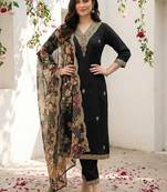 Women Ethnic Motifs Embroidered Regular Kurta with Trousers & With Dupatta