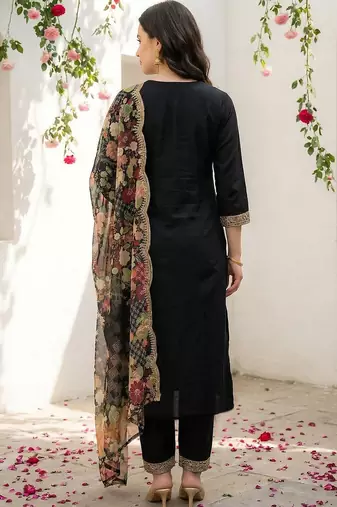 Women Ethnic Motifs Embroidered Regular Kurta with Trousers & With Dupatta