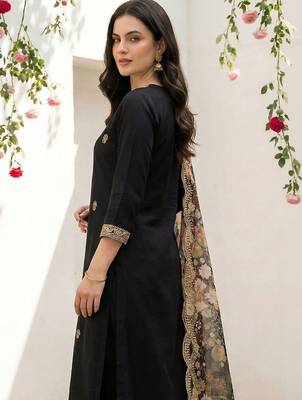 Women Ethnic Motifs Embroidered Regular Kurta with Trousers & With Dupatta 5