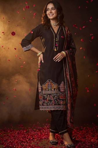 Women Ethnic Motifs Embroidered Regular Thread Work Kurta with Trousers & With Dupatta