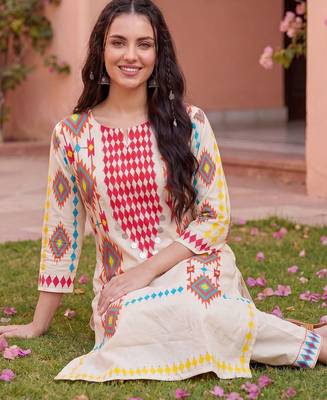 Women Printed Regular Pure Cotton Kurta with Trousers 5