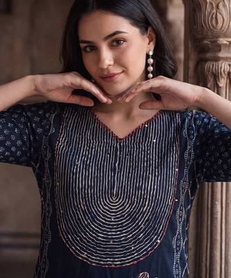 Women Ethnic Motifs Printed Regular Pure Cotton Kurta with Trousers & With Dupatta 2