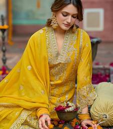 Floral Embroidered V-Neck Zari Organza Kurta With Trousers And Dupatta