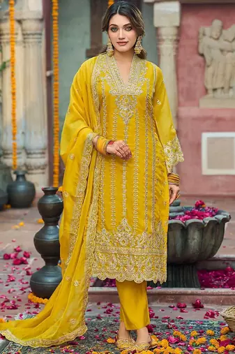 Floral Embroidered V-Neck Zari Organza Kurta With Trousers And Dupatta