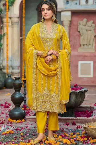 Floral Embroidered V-Neck Zari Organza Kurta With Trousers And Dupatta