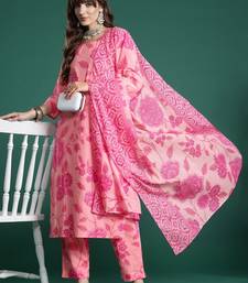 Floral Printed Pure Cotton Kurta with Trousers & With Dupatta