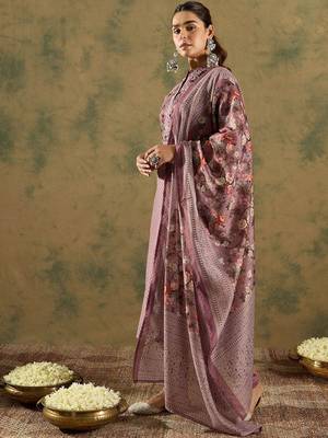 Floral Printed Thread Work Chanderi Silk Straight Kurta with Trouser & Dupatta 4