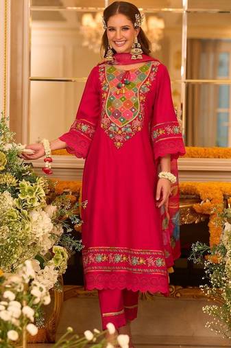 Floral Embroidered Thread Work A-Line Kurta With Trousers & Dupatta
