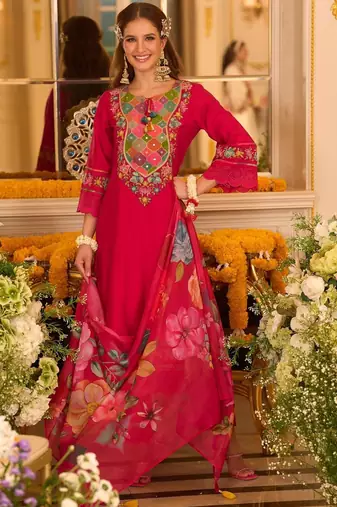 Floral Embroidered Thread Work A-Line Kurta With Trousers & Dupatta