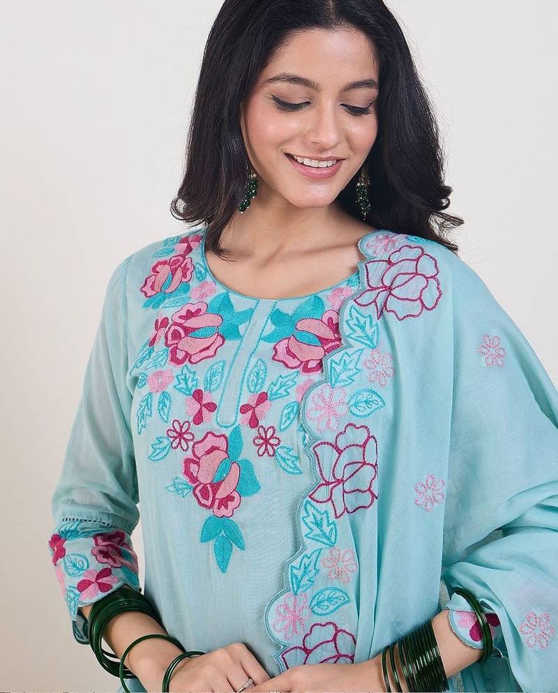 Floral Embroidered Thread Work Pure Cotton Straight Kurta & Trousers With Dupatta