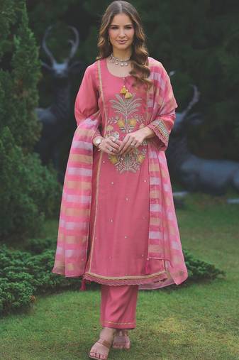 Women Animal Embroidered Regular Sequinned Kurta with Trousers & With Dupatta