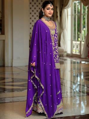 Women Ethnic Motifs Embroidered Regular Kurta with Sharara & With Dupatta 3