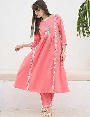 Floral Embroidered Thread Work Pure Cotton Kurta With Trousers 2