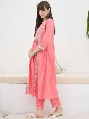 Floral Embroidered Thread Work Pure Cotton Kurta With Trousers 6