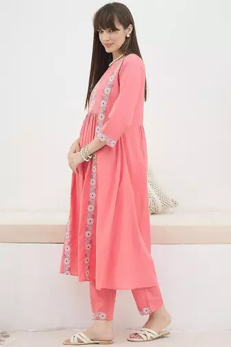 Floral Embroidered Thread Work Pure Cotton Kurta With Trousers
