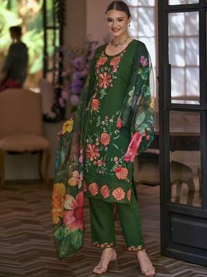 Women Floral Embroidered Regular Thread Work Kurta with Trousers & With Dupatta 2