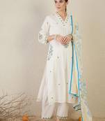 Women Floral Embroidered Thread Work Pure Cotton Kurta with Trousers & Dupatta