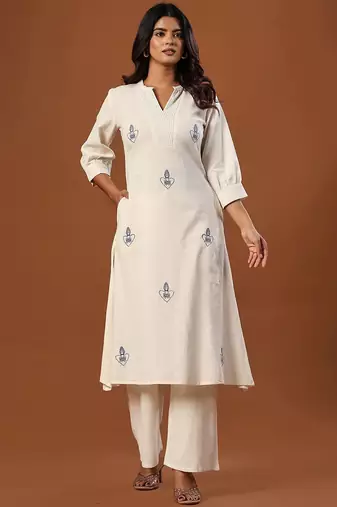 Women Ethnic Motifs Embroidered Regular Thread Work Pure Cotton Kurta with Palazzos