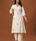 Women Ethnic Motifs Embroidered Regular Thread Work Pure Cotton Kurta with Palazzos