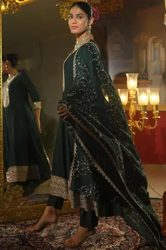 Ethnic Motifs Embroidered Regular Anarkali Kurta With Trousers & Dupatta