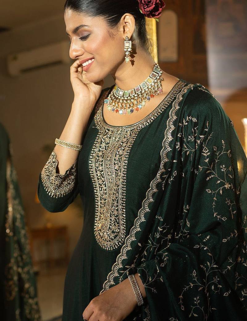 Ethnic Motifs Embroidered Regular Anarkali Kurta With Trousers & Dupatta