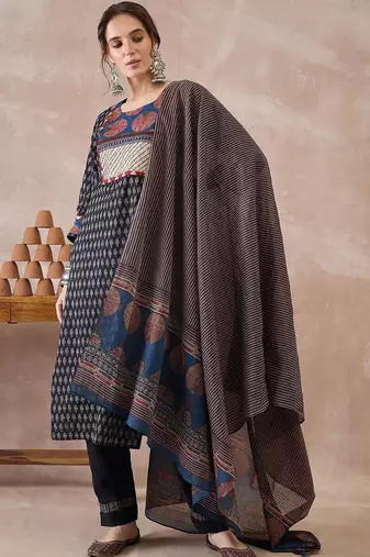 Women Ethnic Motifs Printed Regular Pure Cotton Kurta with Trousers & With Dupatta