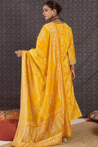 Women Ethnic Motifs Printed Regular Chanderi Silk Kurta with Trousers & With Dupatta