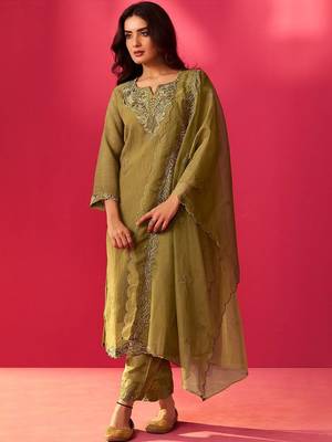 Women Ethnic Motifs Embroidered Kurta with Trousers & Dupatta 1