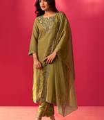 Women Ethnic Motifs Embroidered Kurta with Trousers & Dupatta