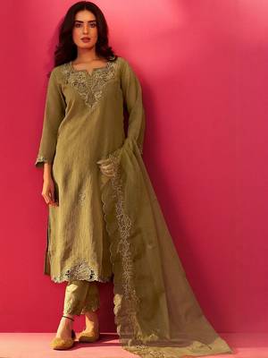 Women Ethnic Motifs Embroidered Kurta with Trousers & Dupatta 3