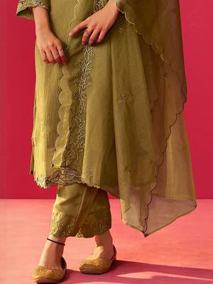 Women Ethnic Motifs Embroidered Kurta with Trousers & Dupatta 5